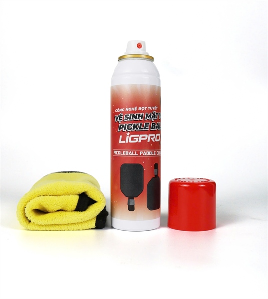 bình xịt vệ sinh mặt vợt pickelball